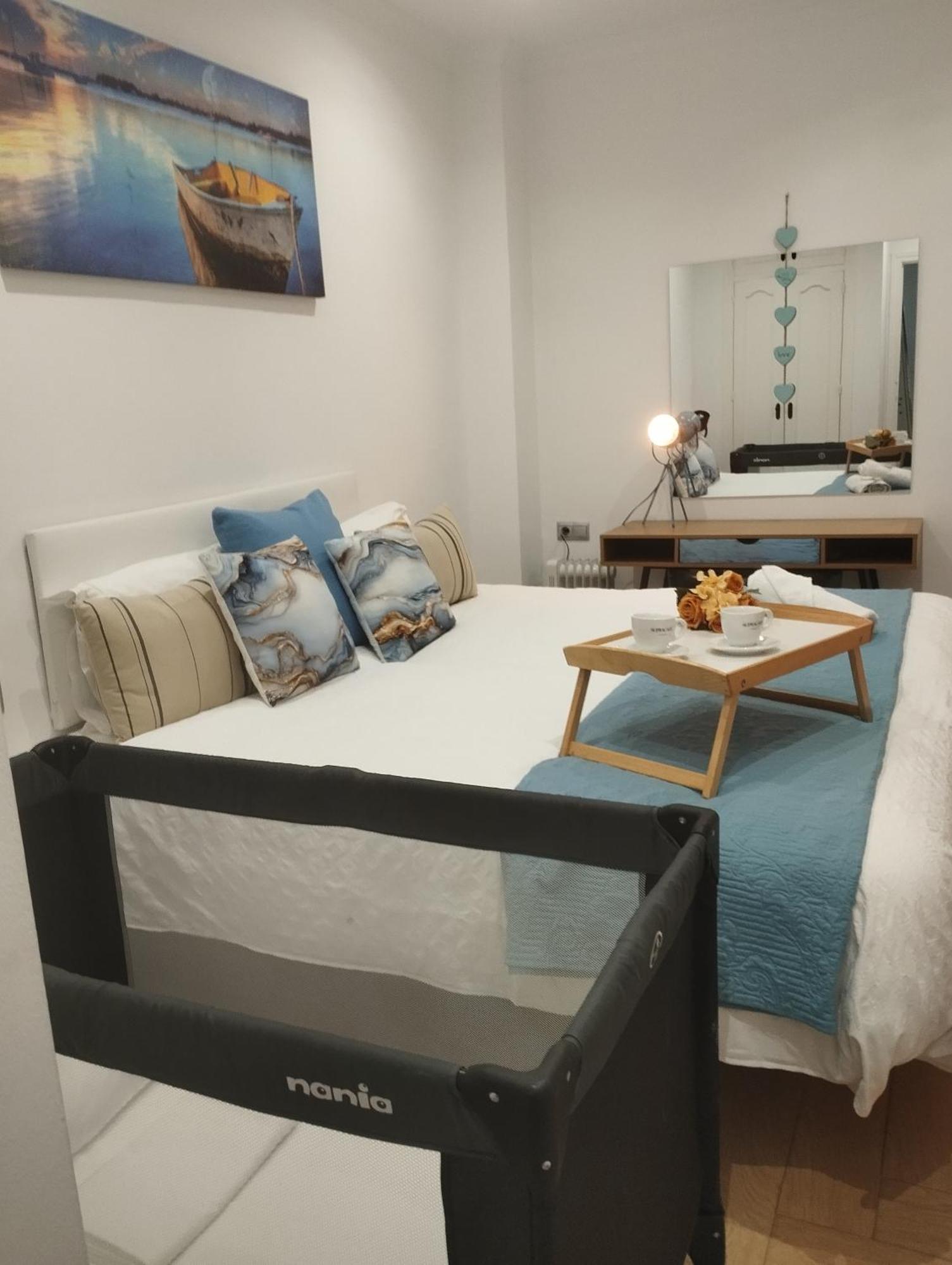 Port House, Paseo Maritimo,A Un Minuto Playa Apartment Fuengirola Bagian luar foto